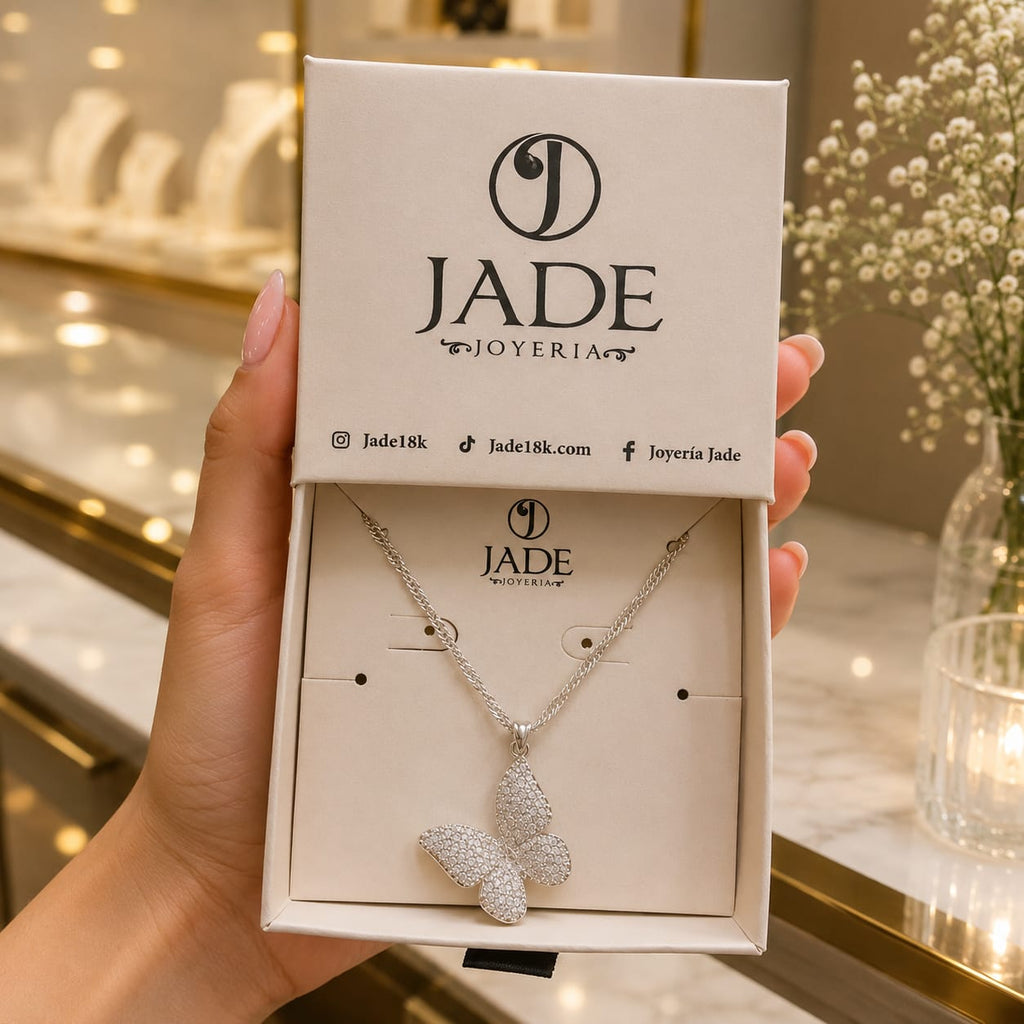 Cadena + dije  de Mariposa