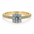 Anillo con piedra cuadrada