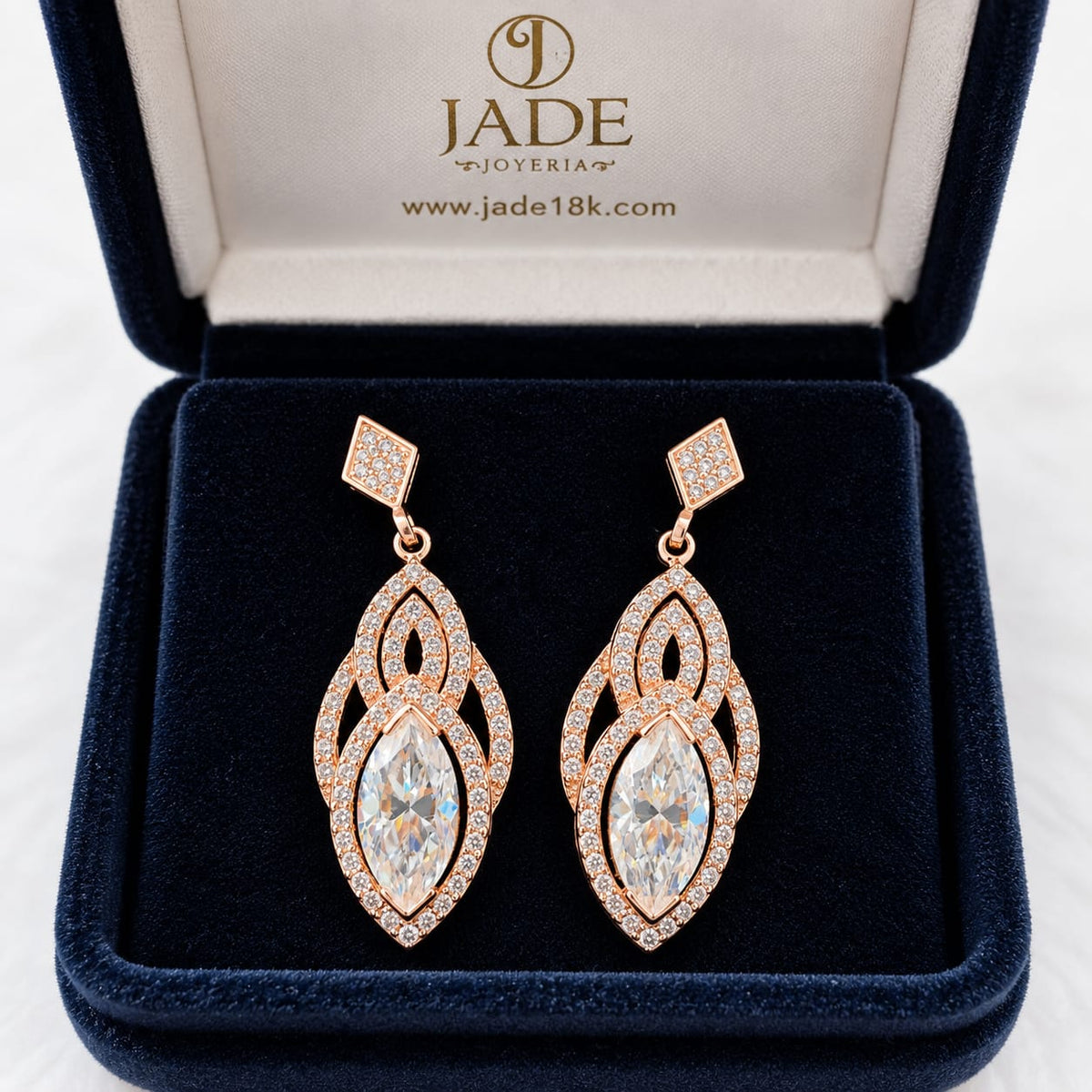 Aretes Reyna largos