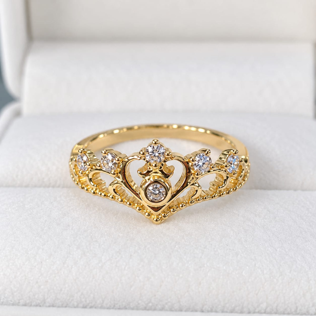 Anillo Corona con Moissanite Cinderella
