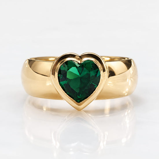Anillo Corazón Verde en oro 18k – Jade18k