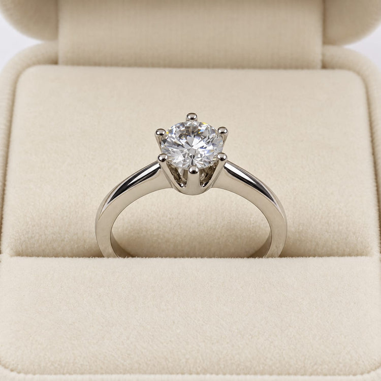 Anillo de Compromiso Royal Plata Ley – Jade18k (vista 2)
