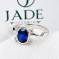Anillo de piedra azul en plata fina