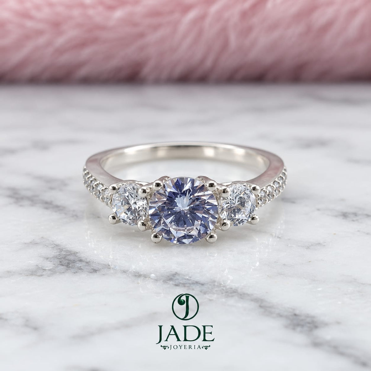 Anillo 3 piedras de Amor en plata fina