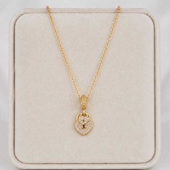 Dije con moissanita Corazón candado en oro 18k – Jade18k