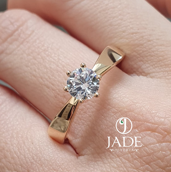 Anillo de compromiso redondo en oro 18k – Jade18k (vista 3)