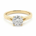 Jade18k 18k yellow gold solitaire ring with a round-cut diamond, approx. 4 grams.