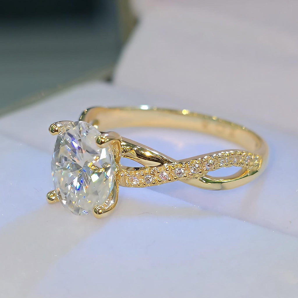Anillo de Compromiso con Diamante de Laboratorio Fiorella
