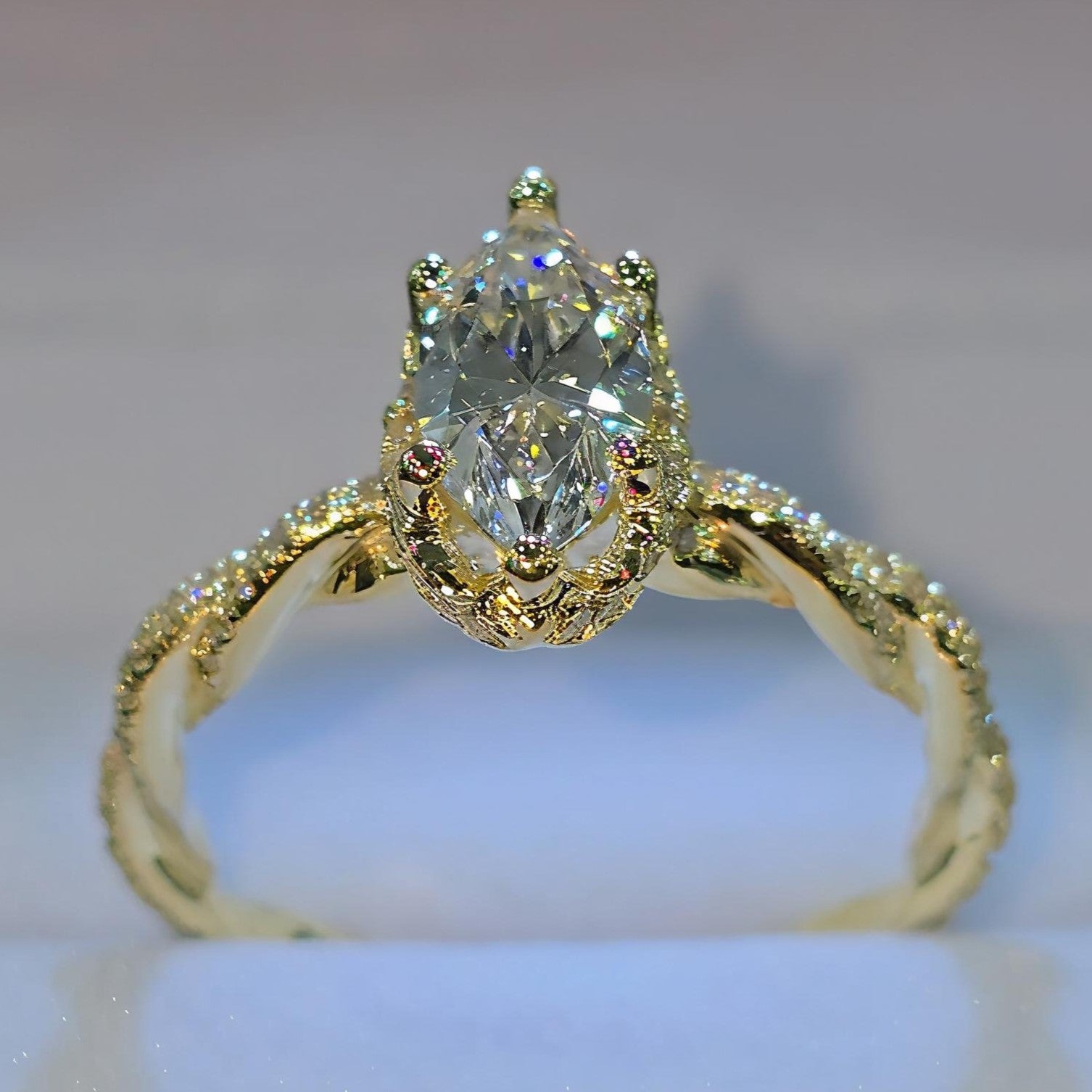Anillo de compromiso con Diamante de Laboratorio Imperium