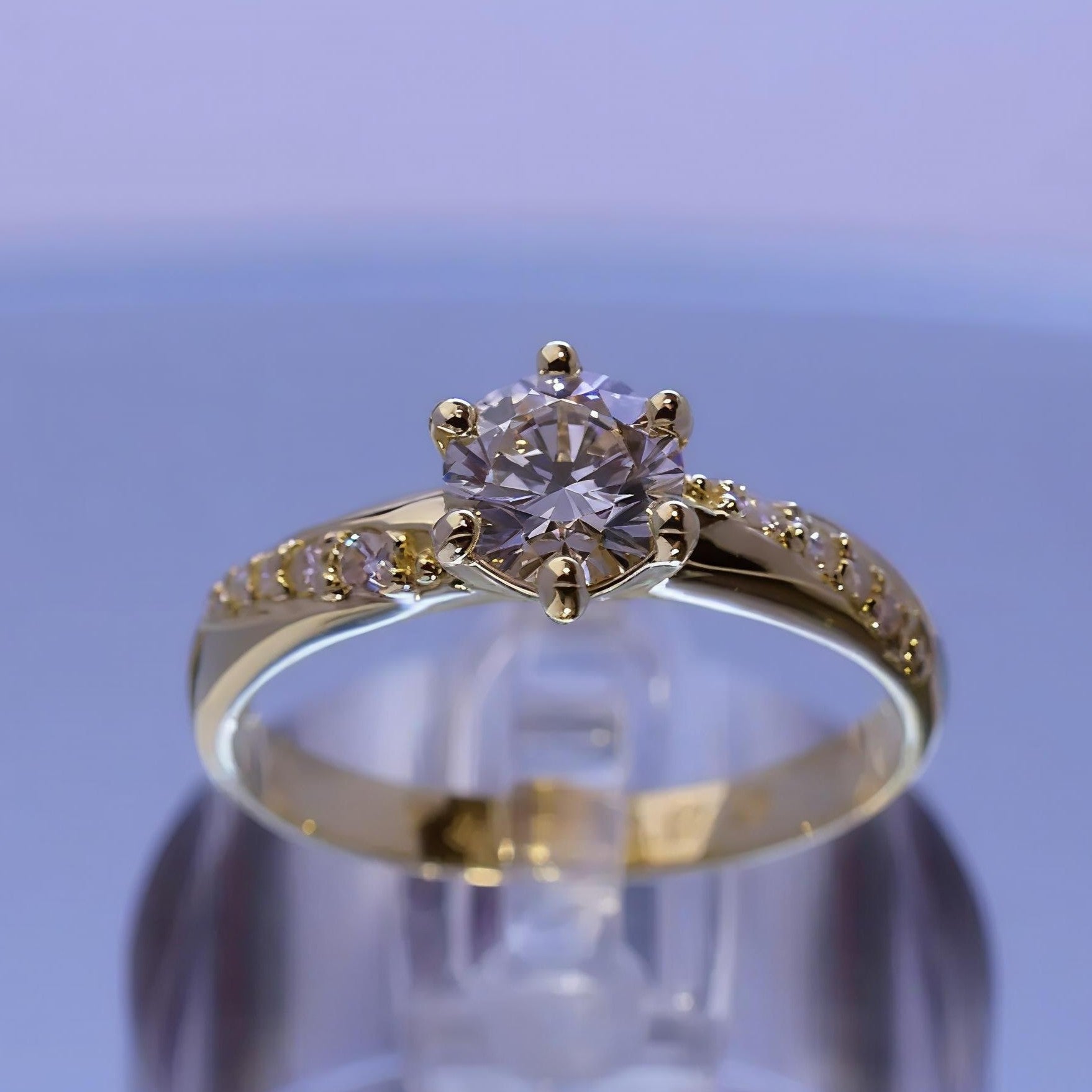 Anillo de Compromiso con Diamante de Laboratorio Estela