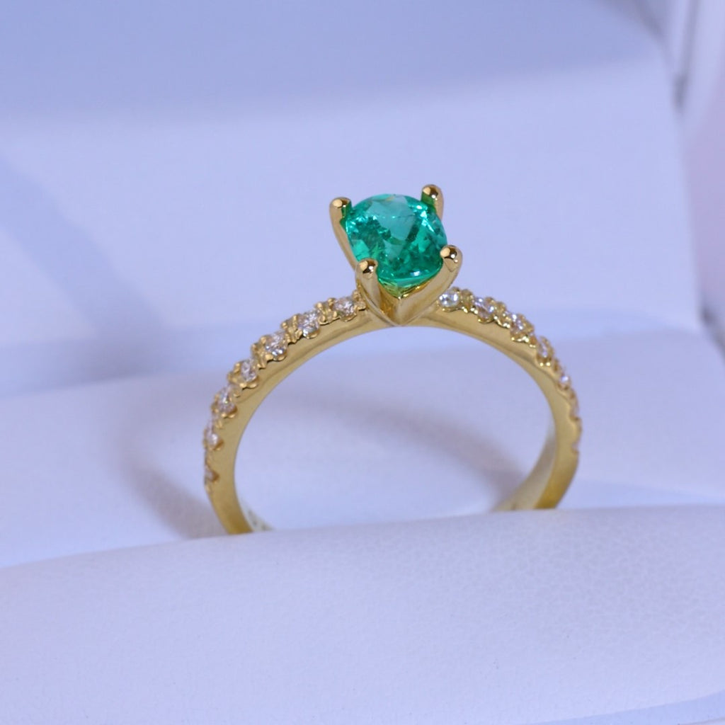 Anillo Con Piedra Natural Esmeralda Verde Aurora