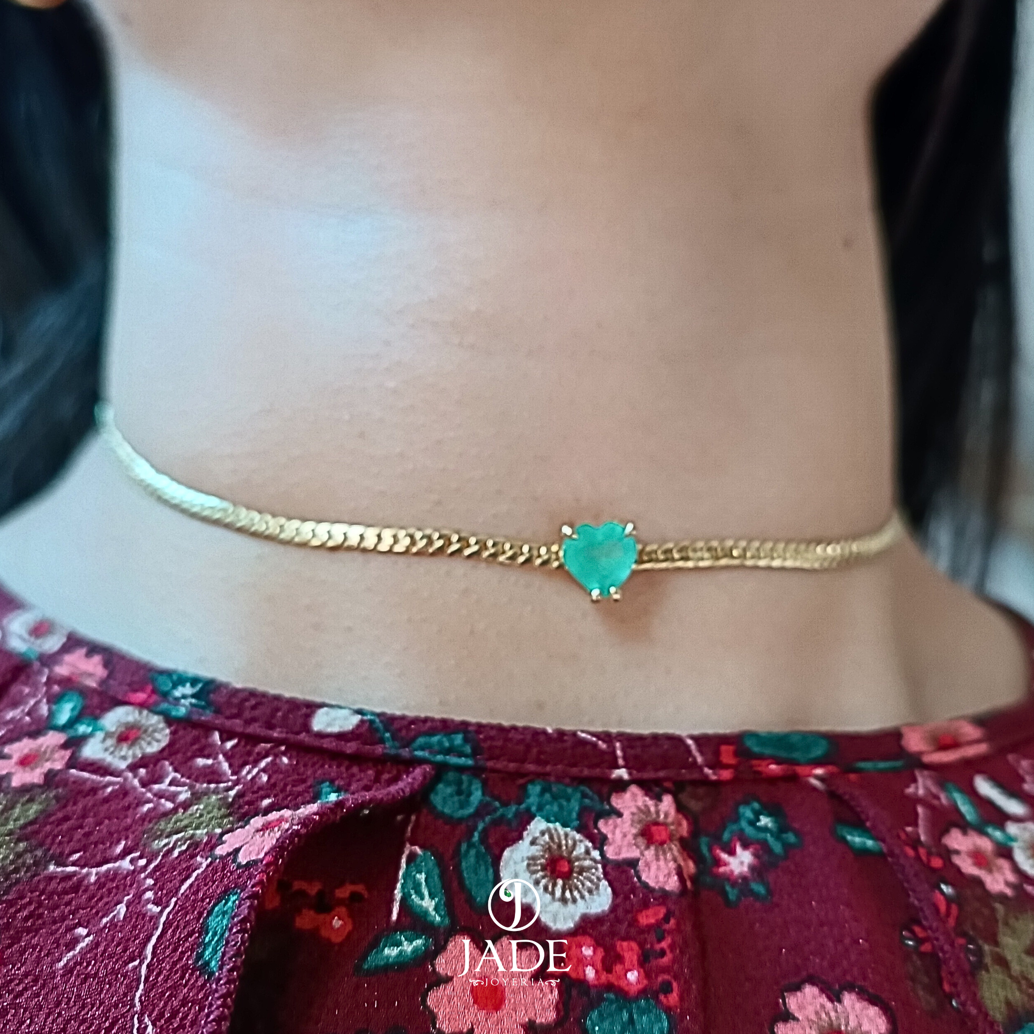 Dije Gargantilla con Esmeralda Natural