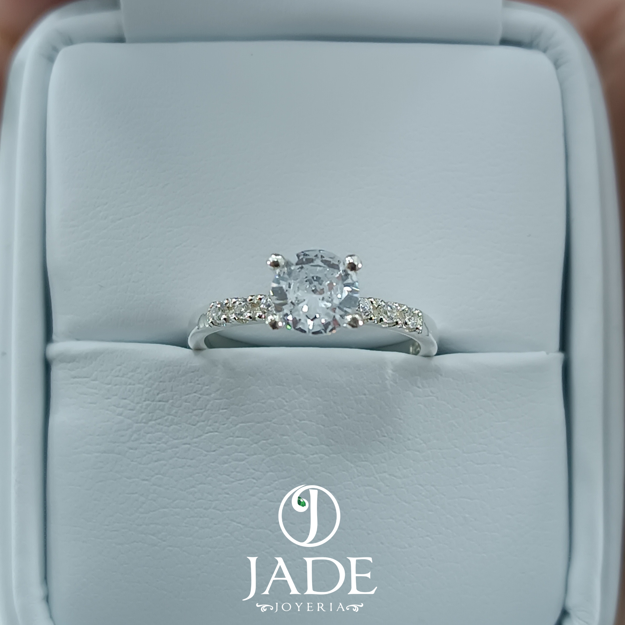 Anillo Ángela de compromiso en plata ley