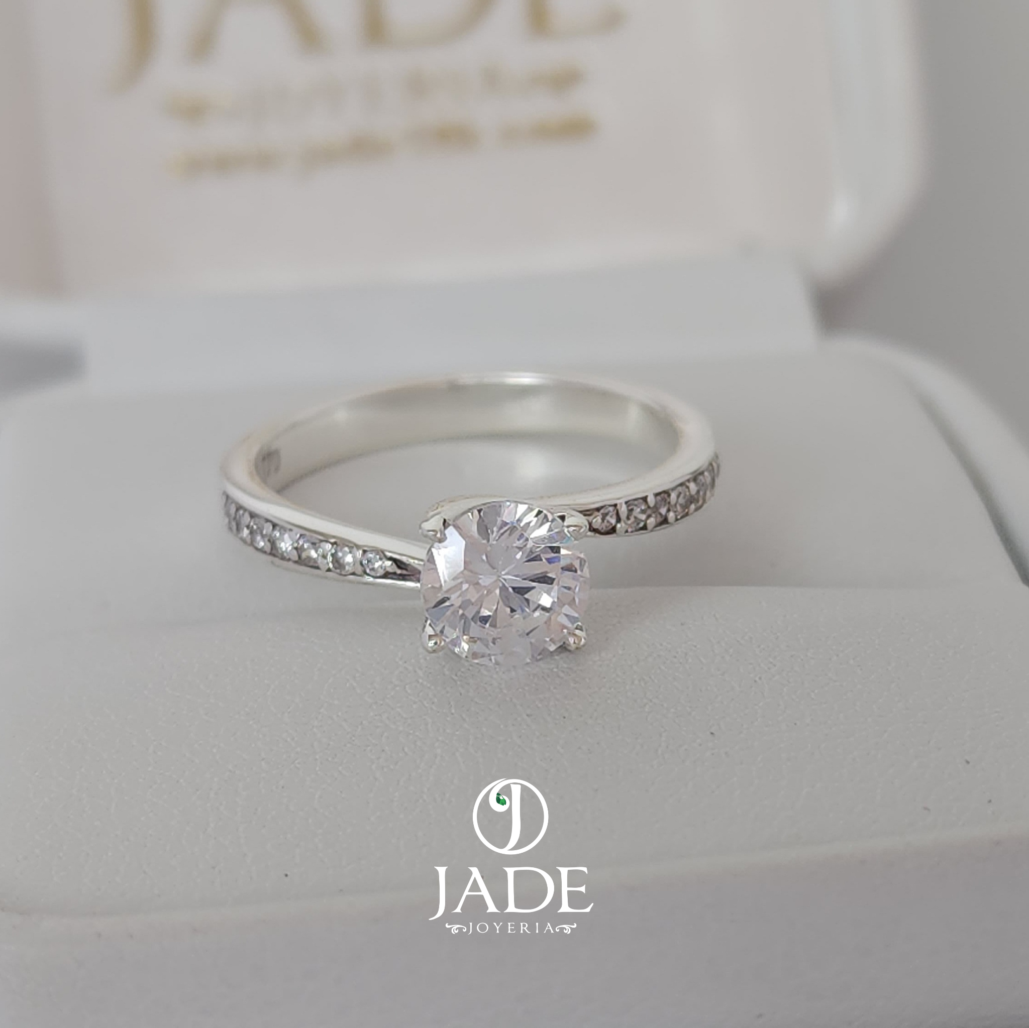 Anillo de compromiso Lexie