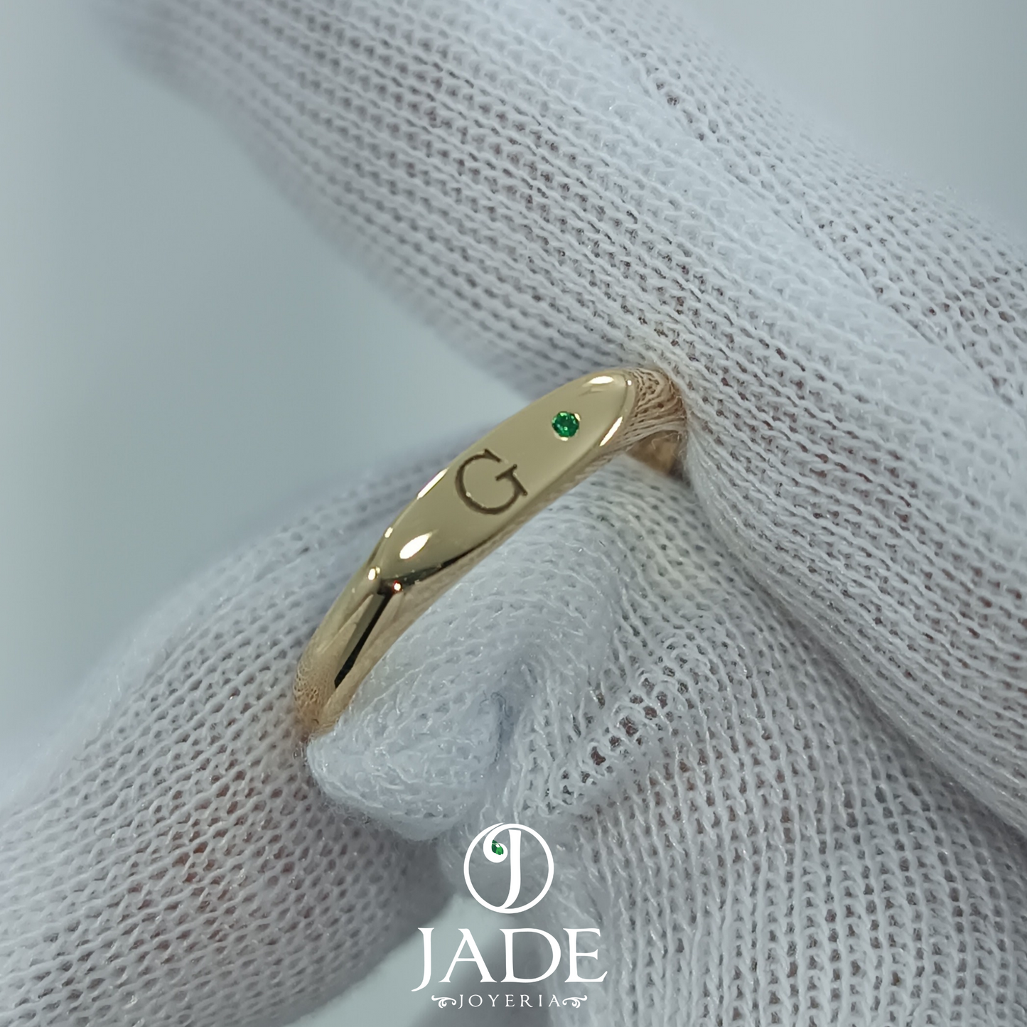 Anillo Chevalier delgado para dama en oro 18k