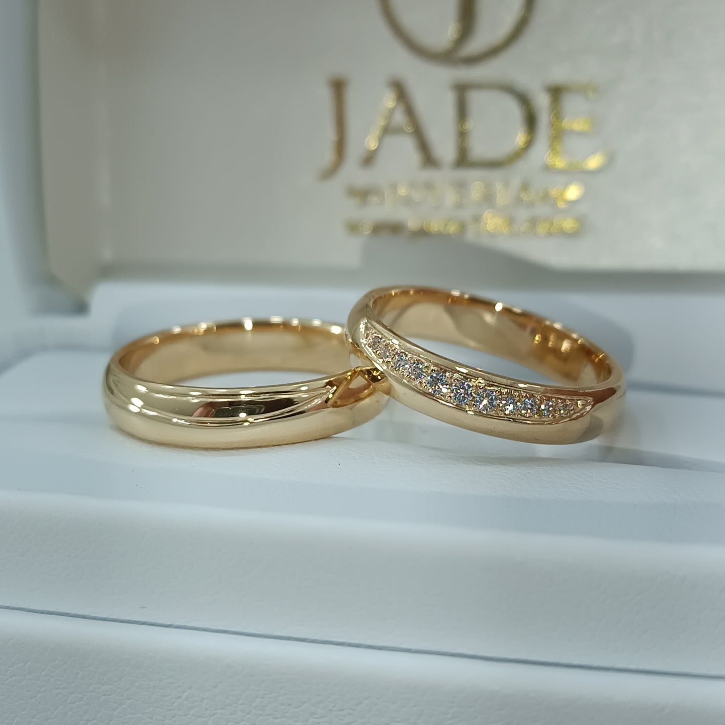 Aros de matrimonio Smile en oro 18k