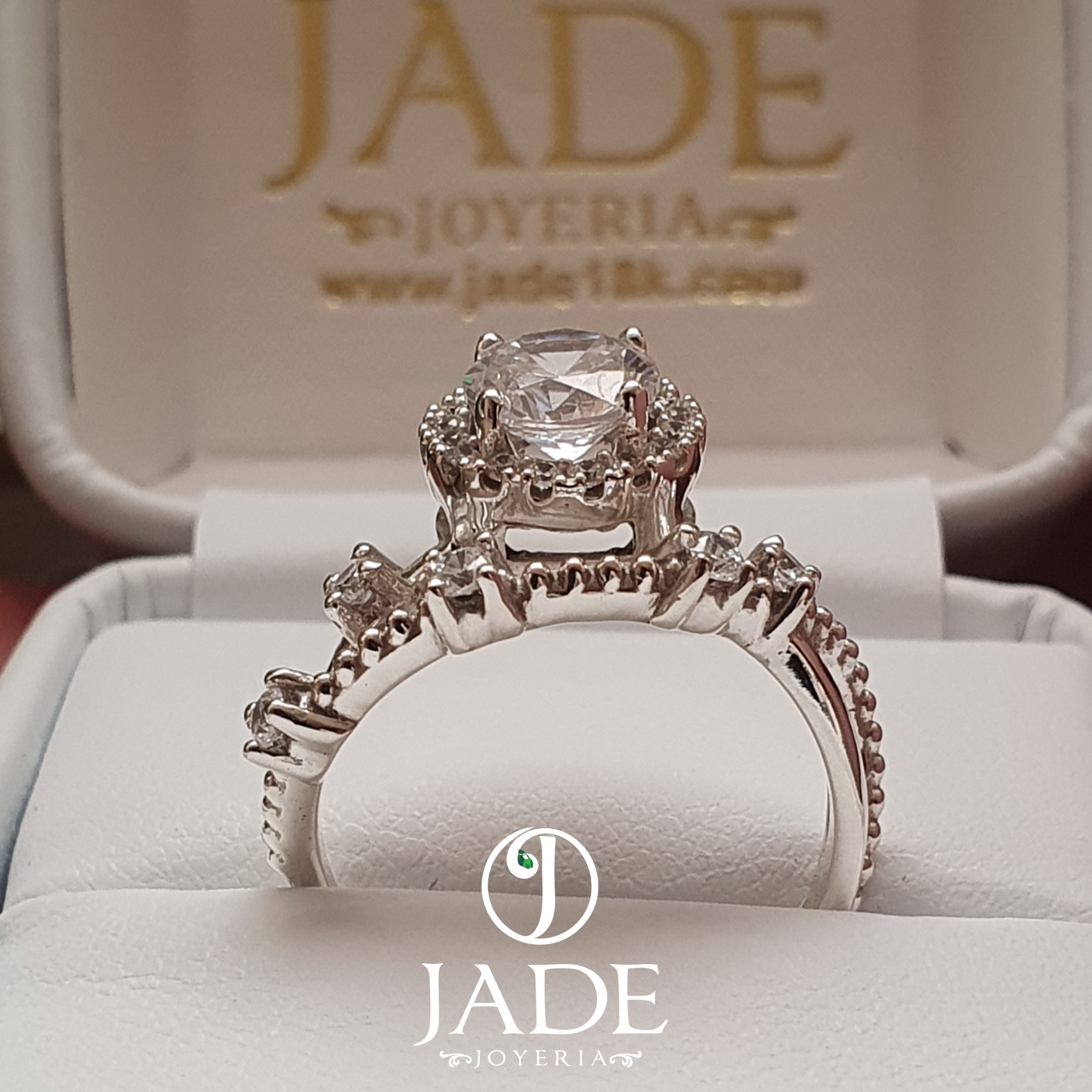 Anillo Mara de compromiso en plata ley