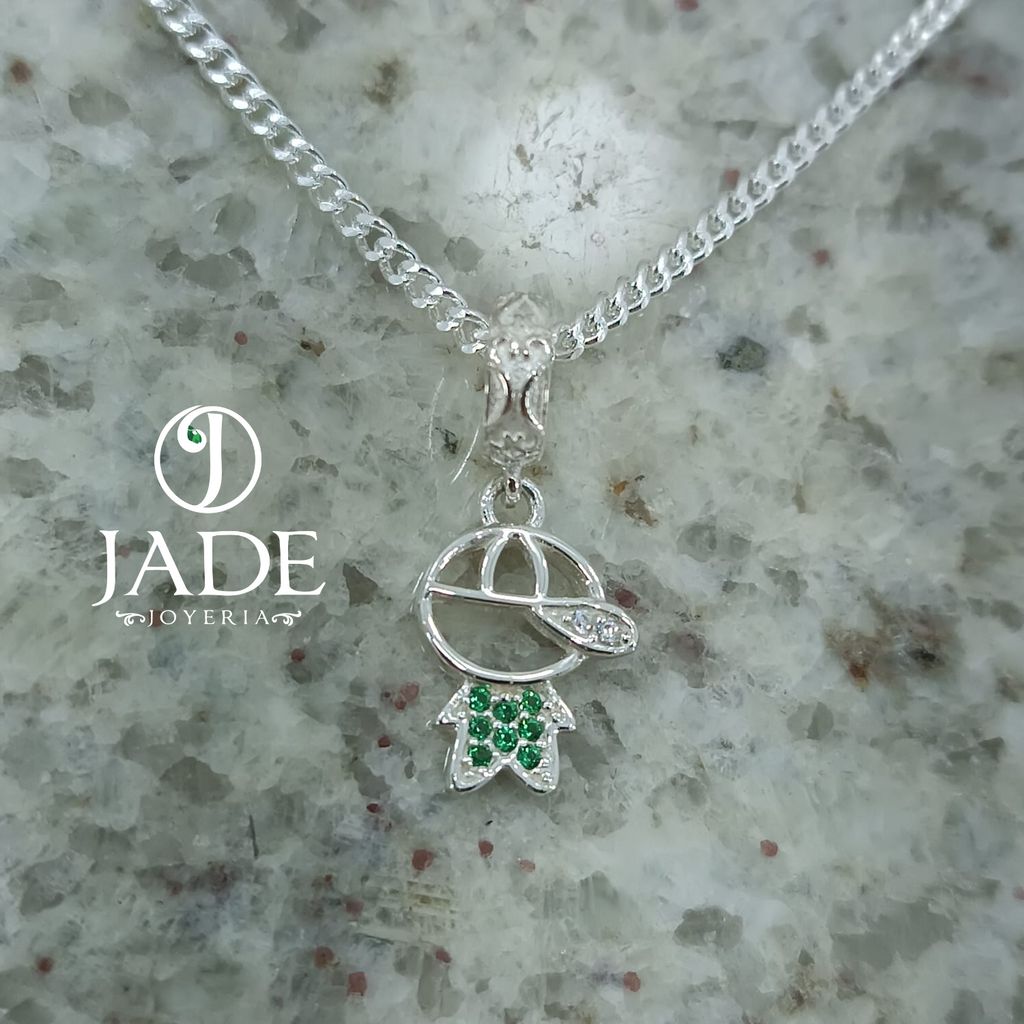 Dije niño tipo charm en plata ley
