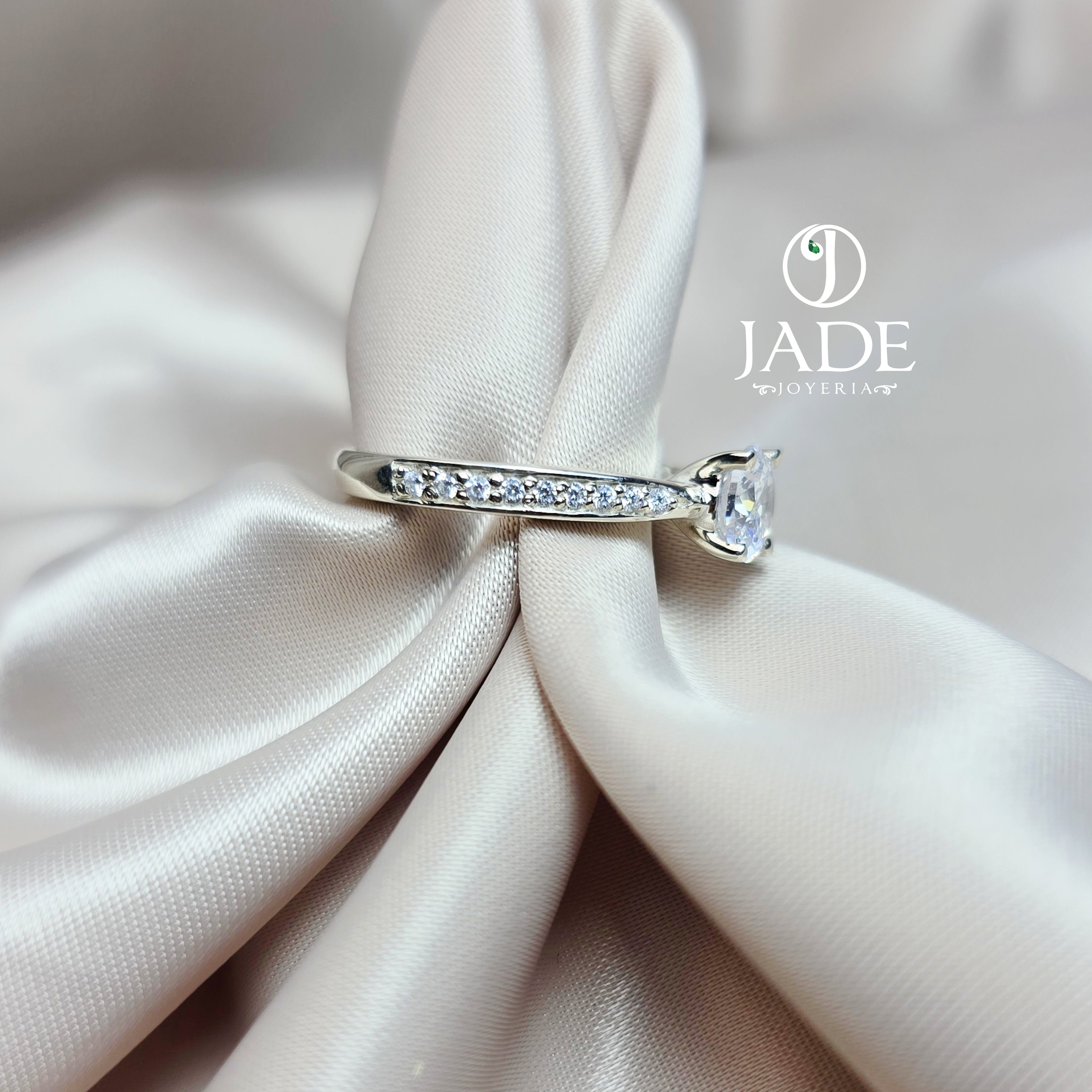 Anillo de Compromiso Plata "Eugenia"