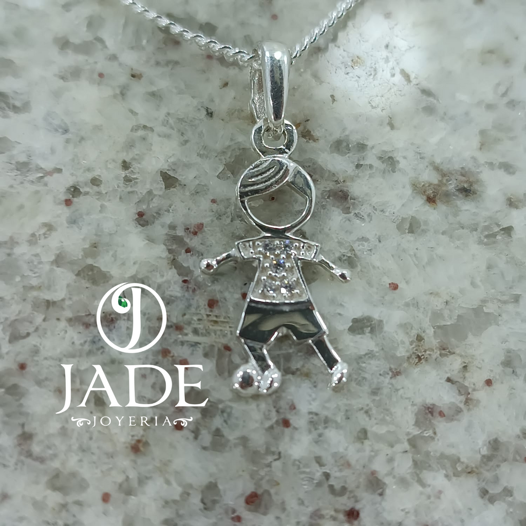 Dije de niño futbolista en plata ley