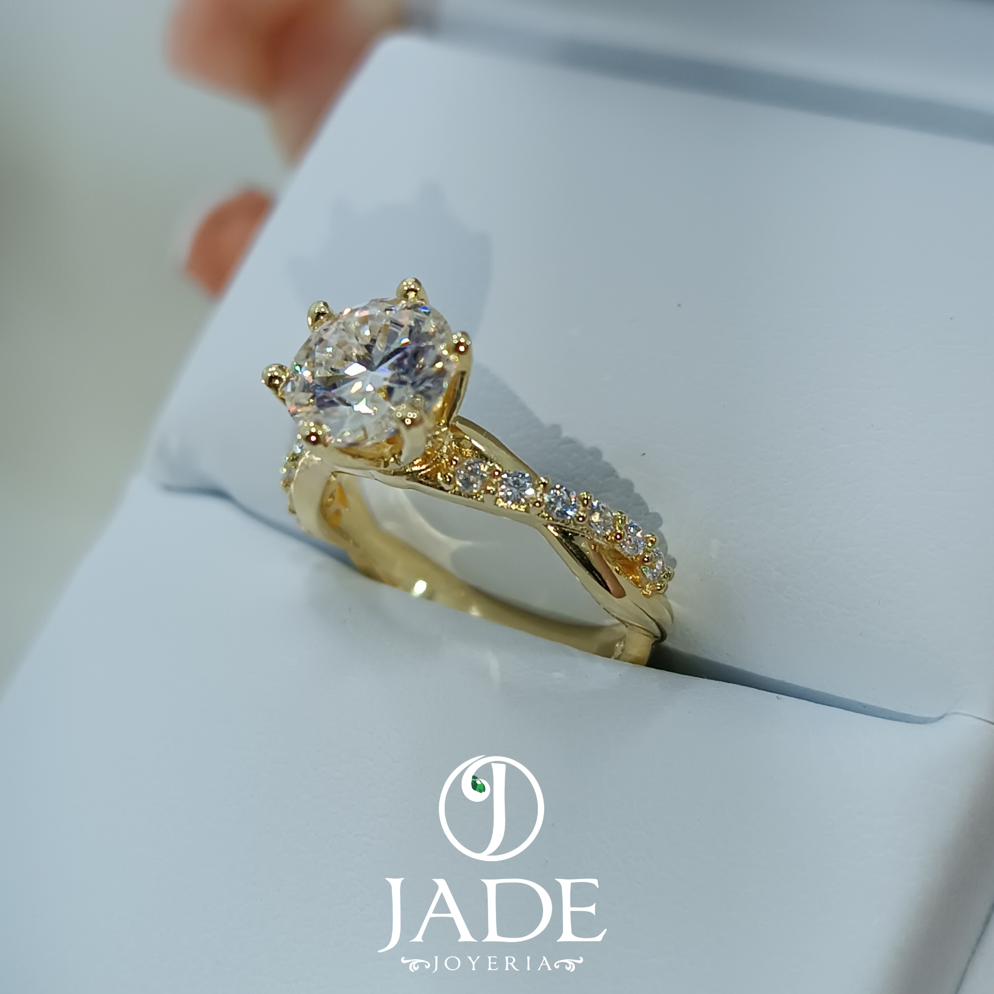 Anillo Pixie de compromiso