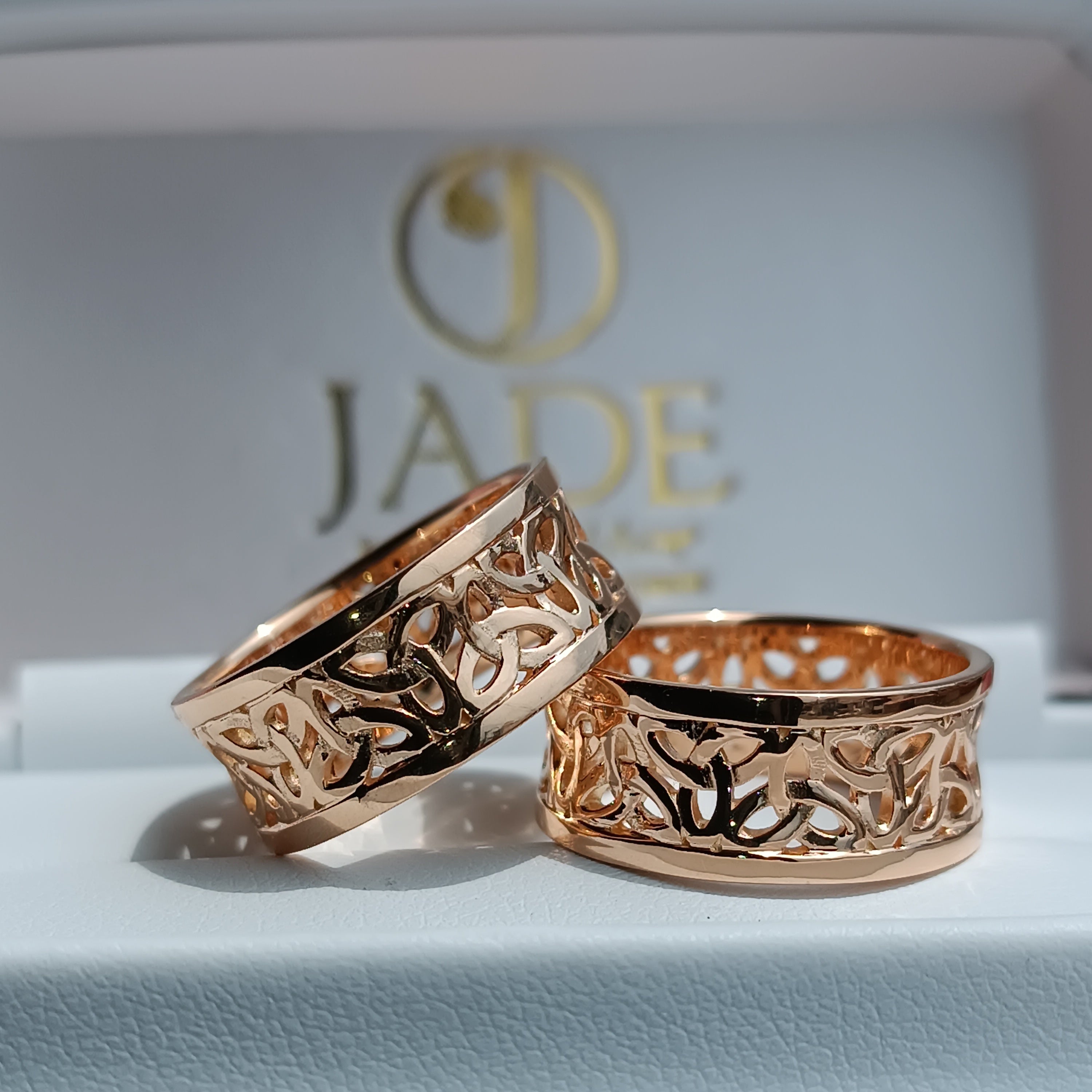 Aros Elena de matrimonio