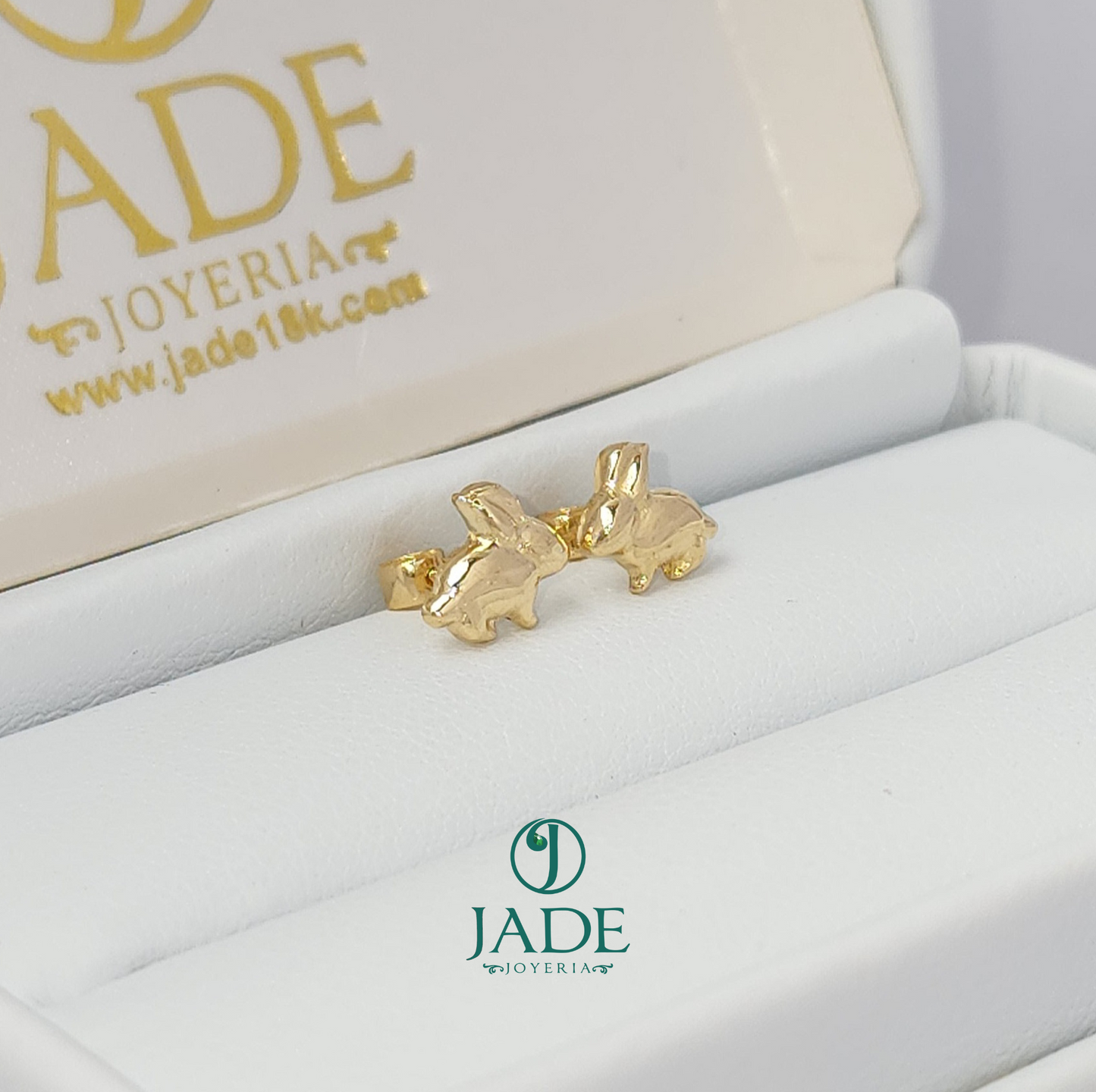 Aretes de conejito abridores en oro 18k