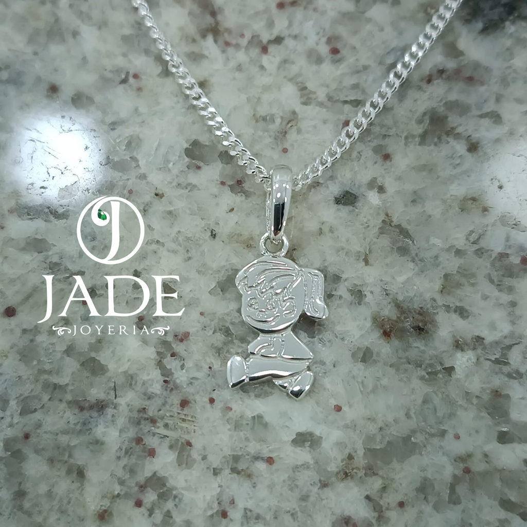 Dije de niña en relieve plata ley