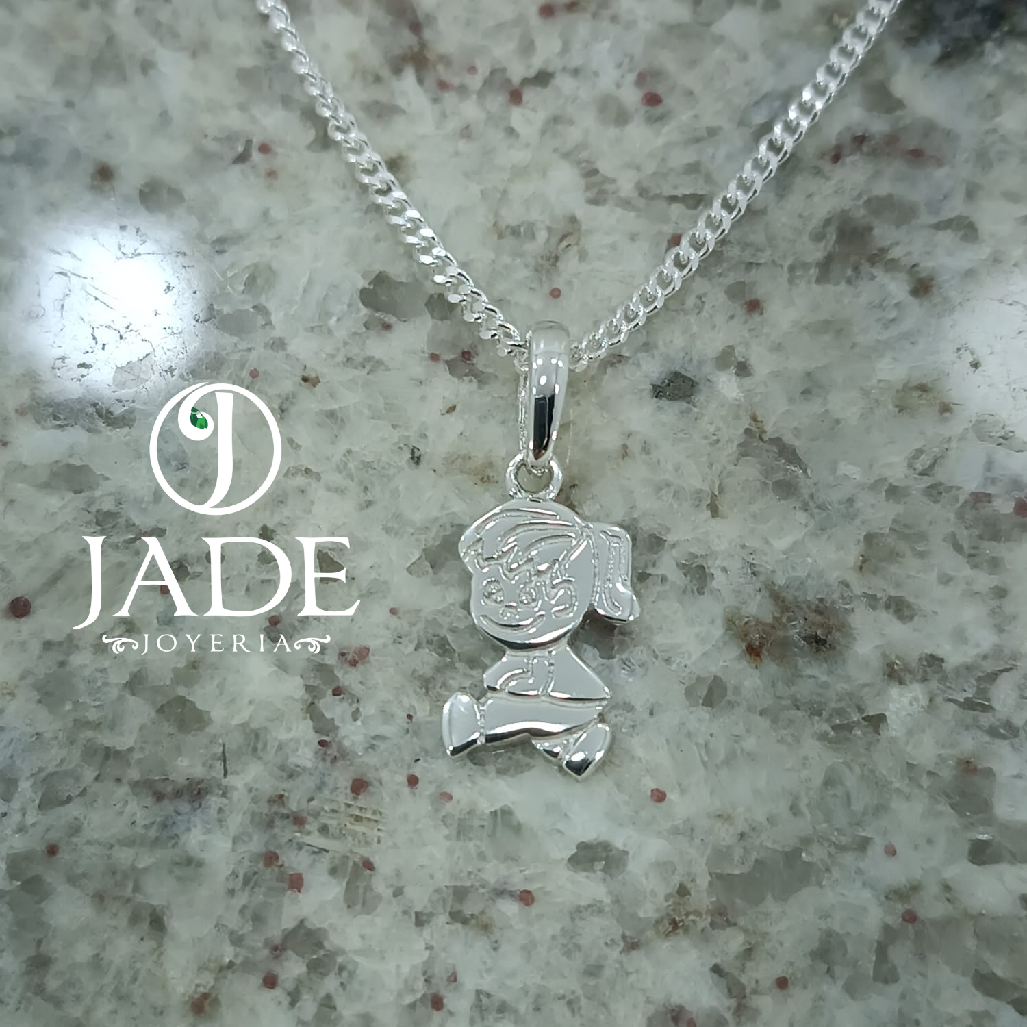 Dije de niña en relieve plata ley