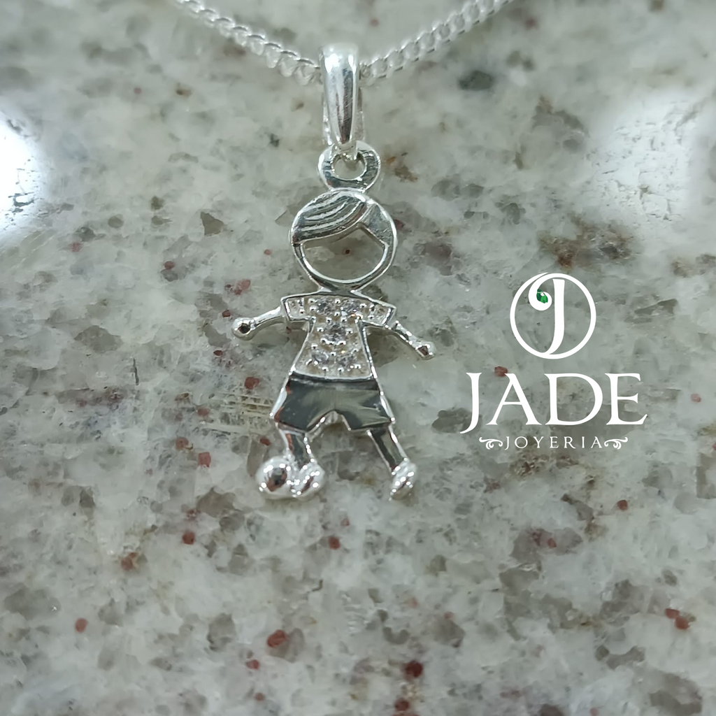 Dije de niño futbolista en plata ley