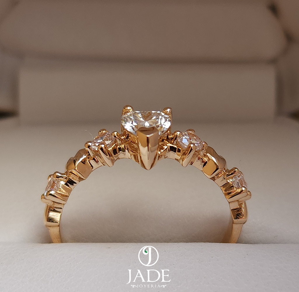 Anillo de Corazones