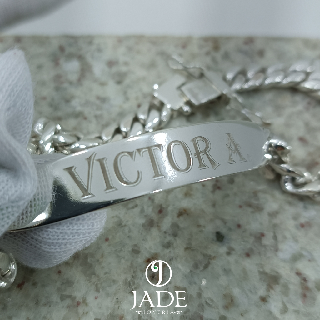 Esclava Varon Nombre Grabado a Láser en Plata Ley