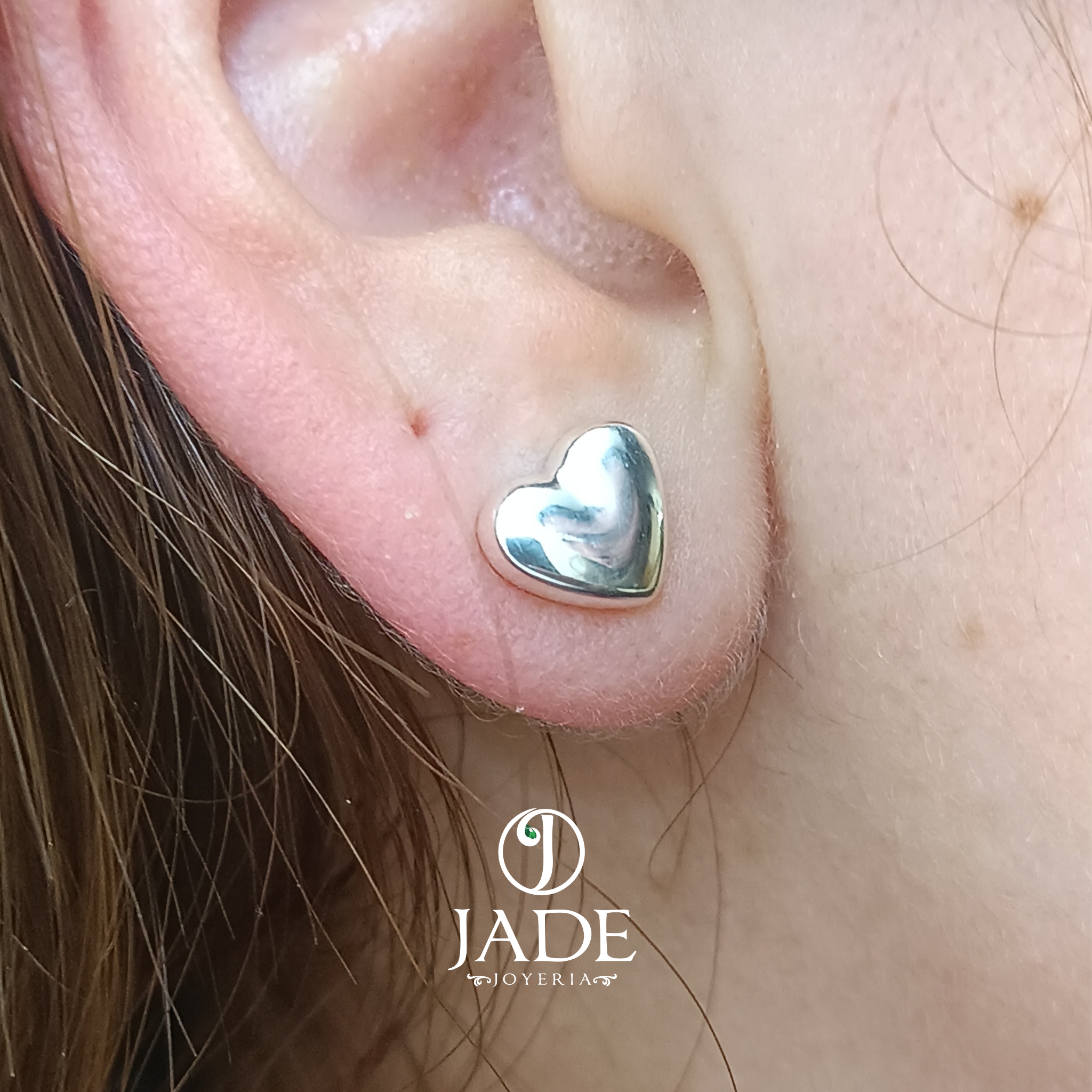 Aretes de corazón en plata ley