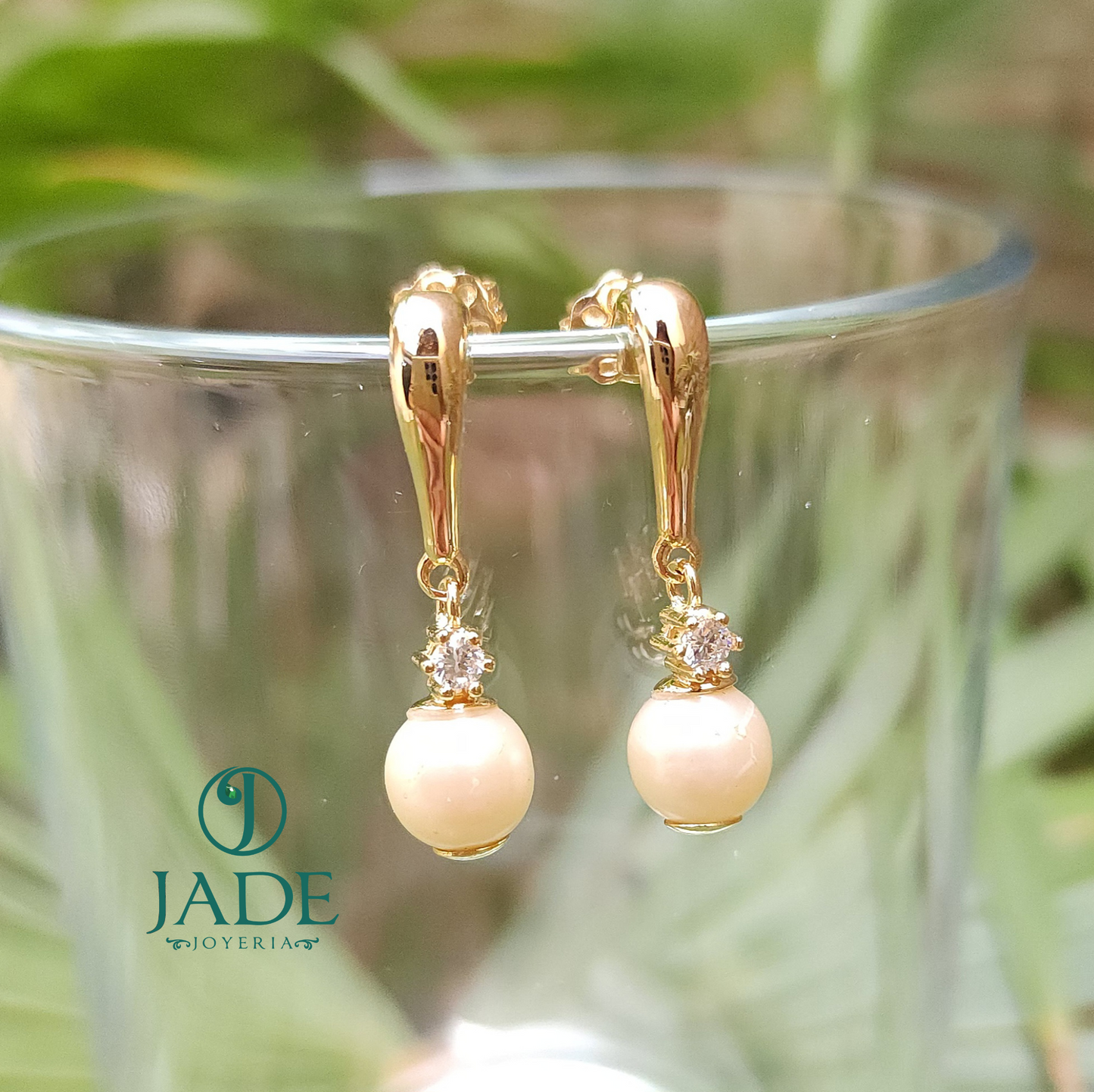 Pendientes con perlas en oro 18k