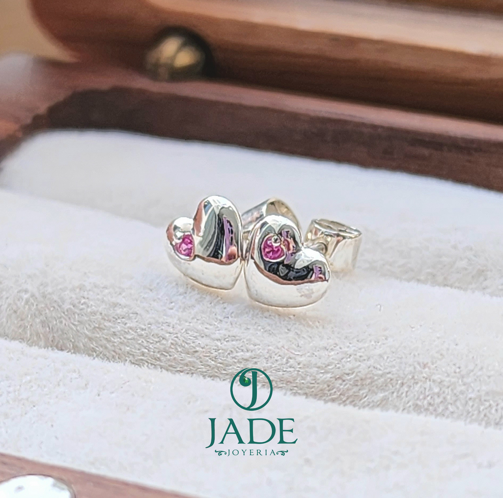 Aretes de bebé "Love" en plata ley