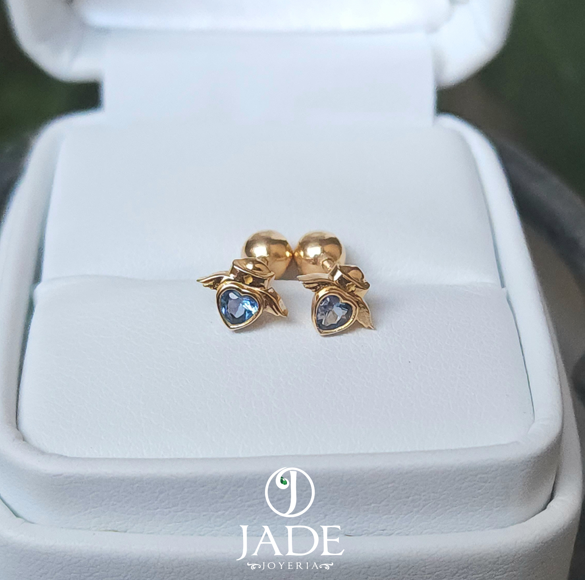 Aretes "Corazón de enfermera"