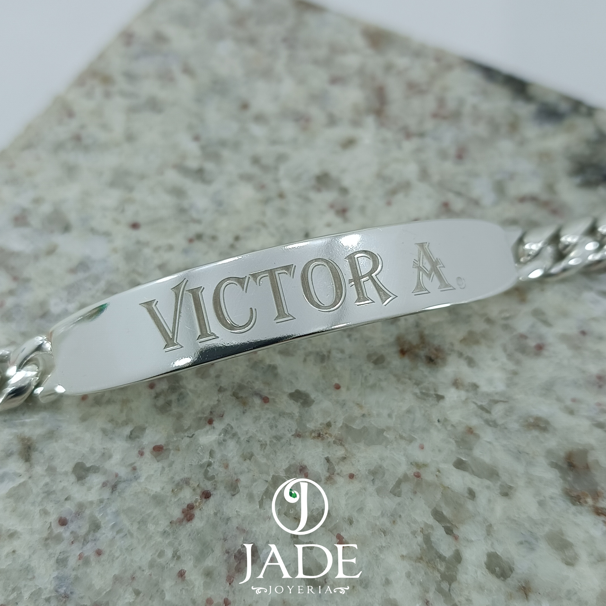 Esclava Varon Nombre Grabado a Láser en Plata Ley