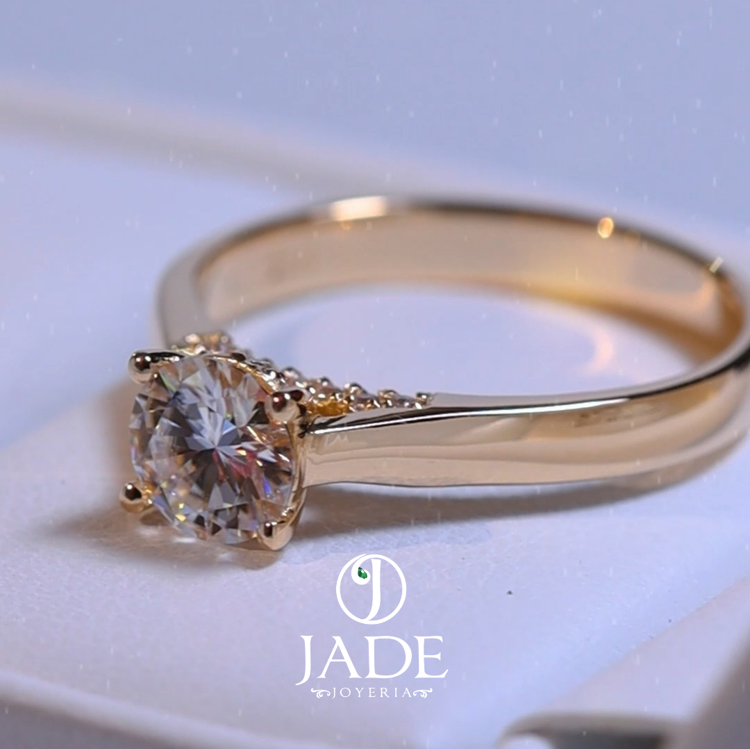 Anillo de compromiso Malú