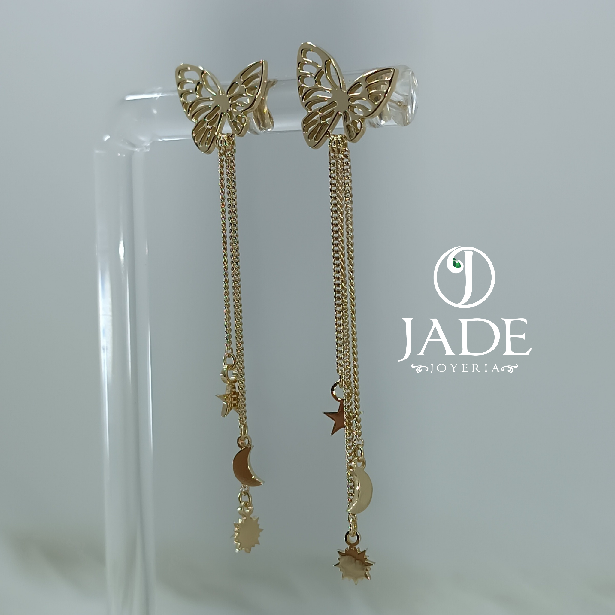 Aretes largos de Mariposa