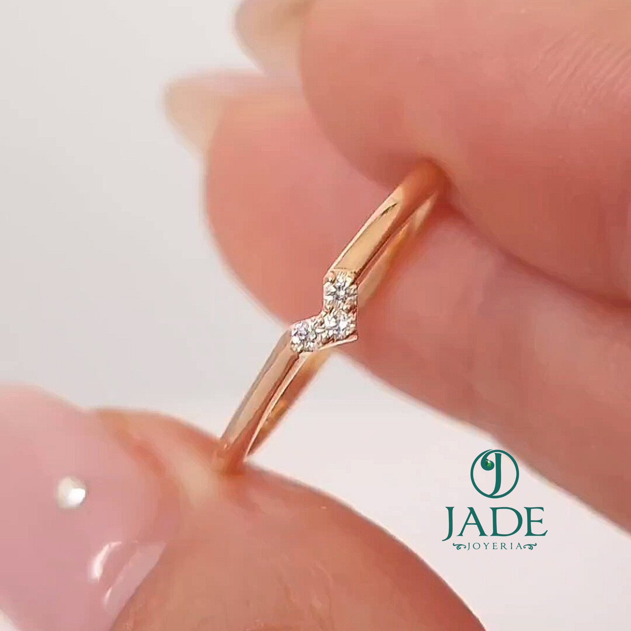 Cintillo corazón con 3 piedras