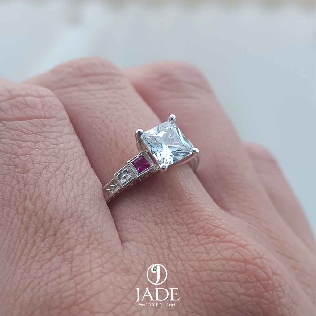Anillo Gretel de compromiso en plata ley