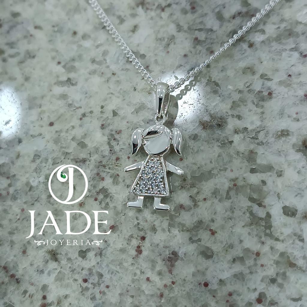 Dije de niña grande en plata ley