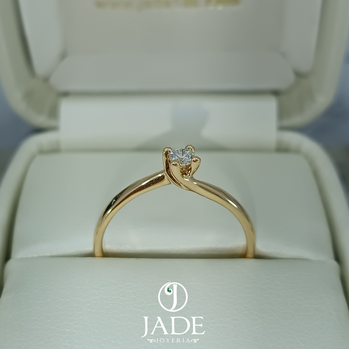 Anillo de Compromiso Mia