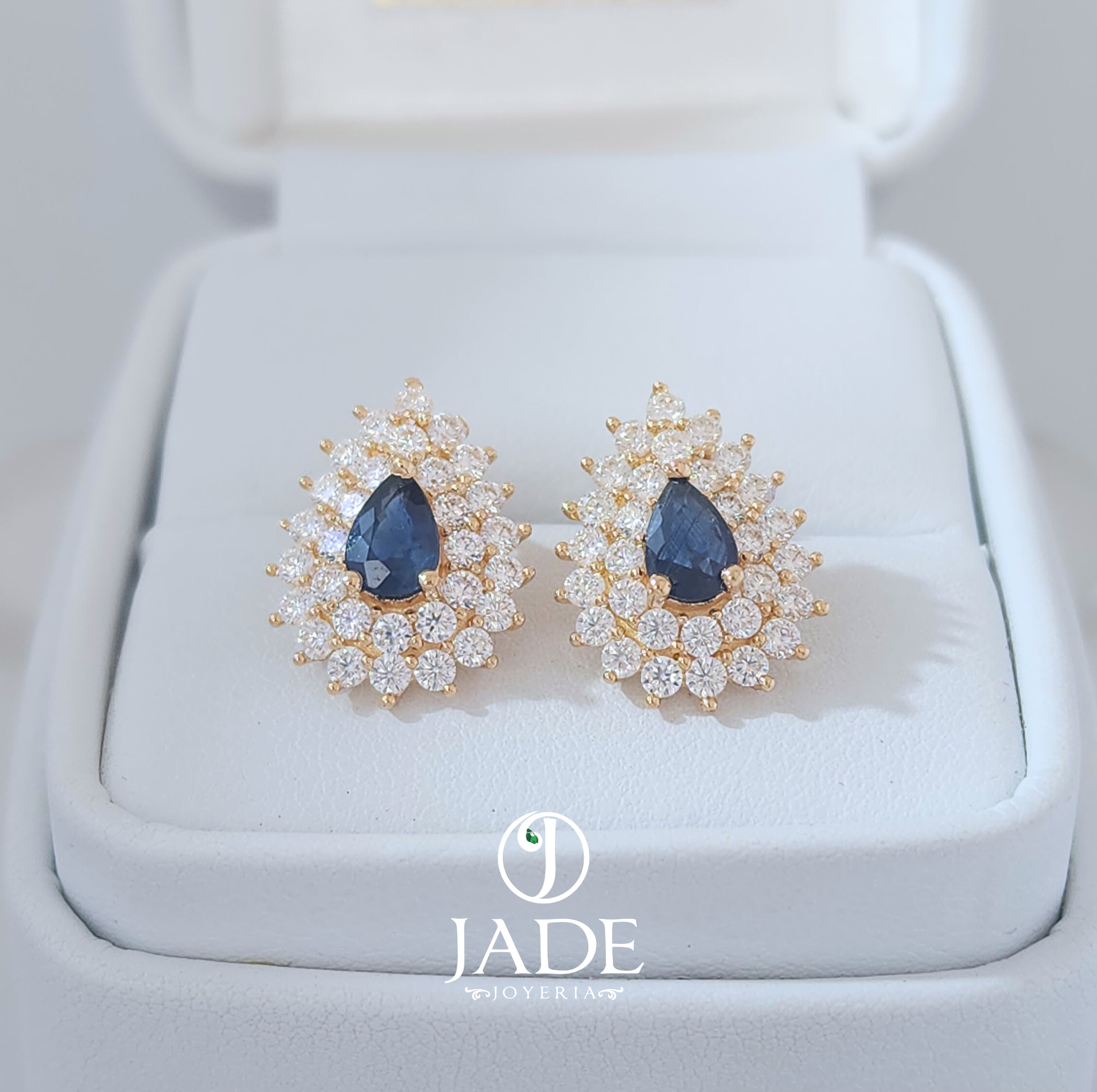 Aretes en forma de gota