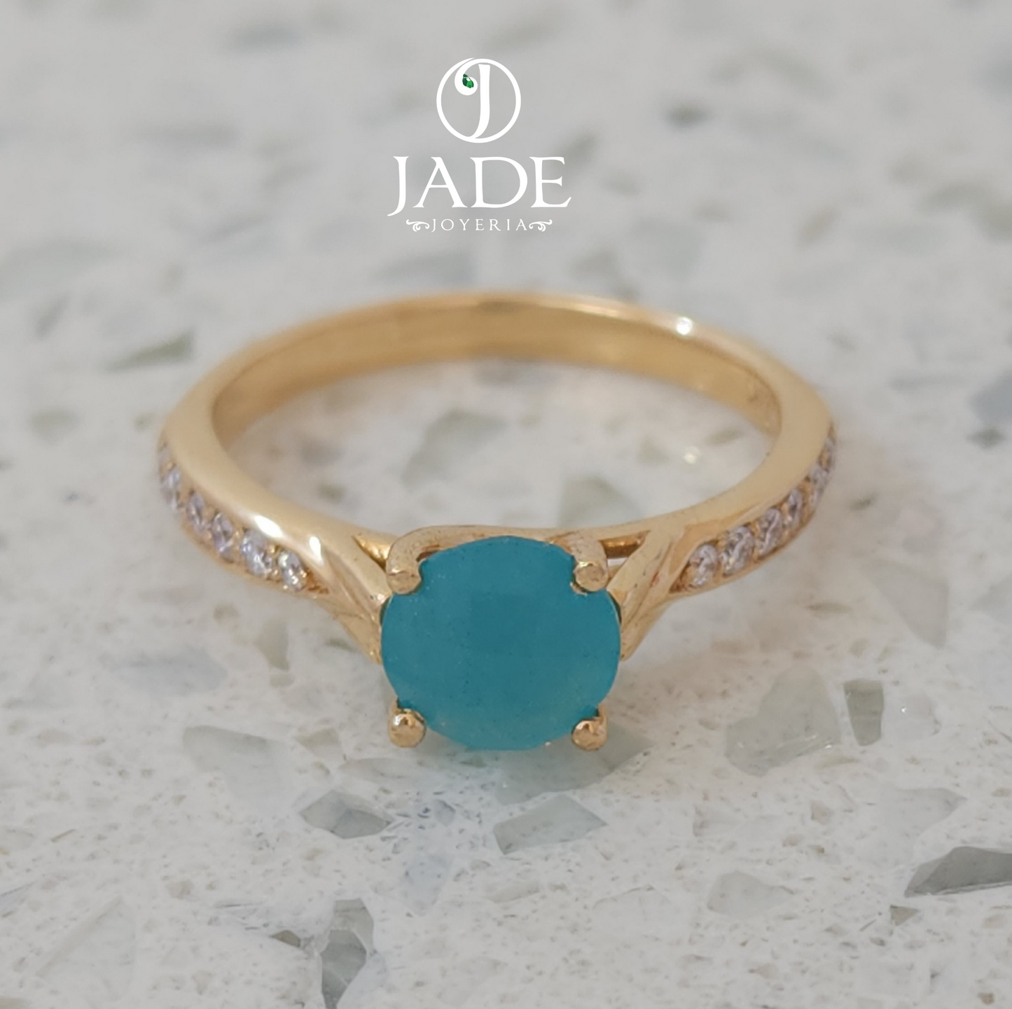 Anillo Jade en oro 18k