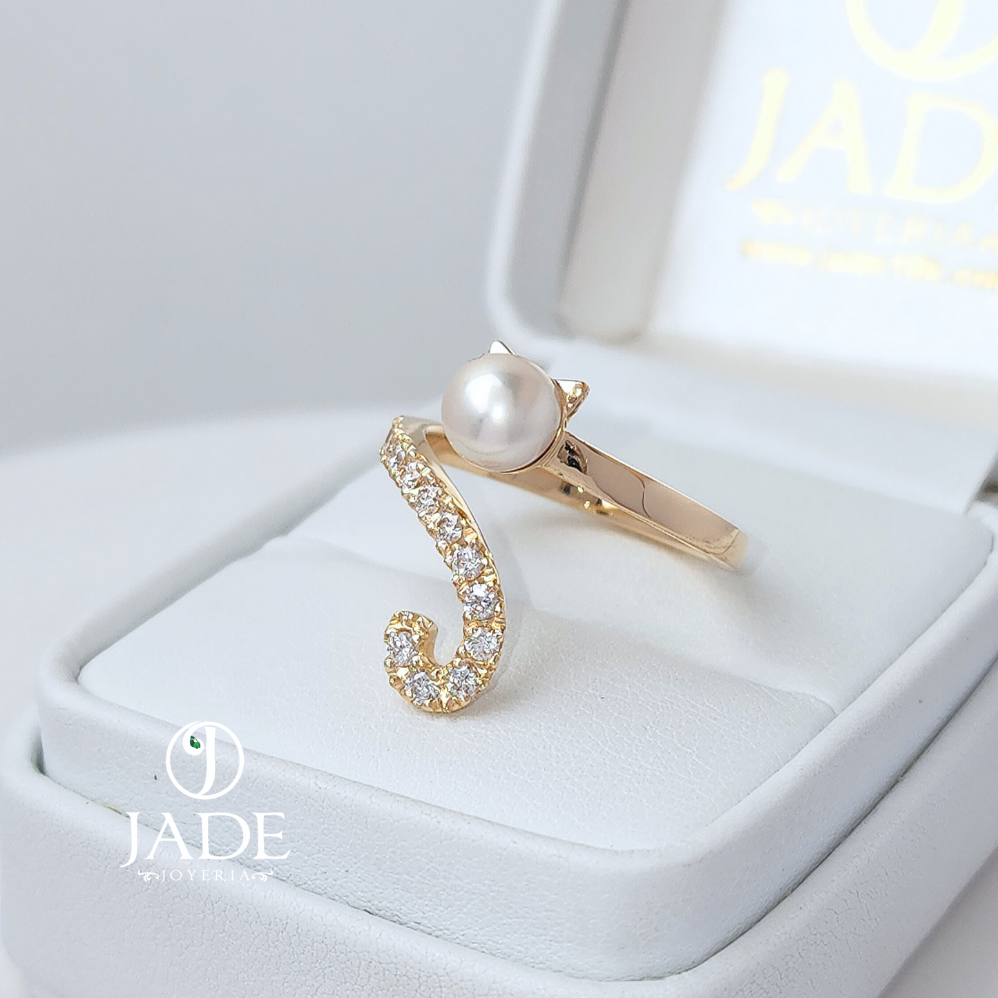 Anillo forma de gato en oro 18k✨️