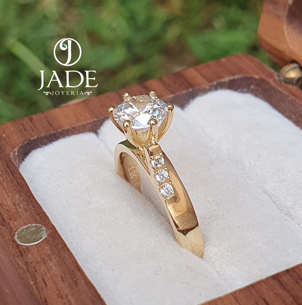 Anillo Frisda de compromiso