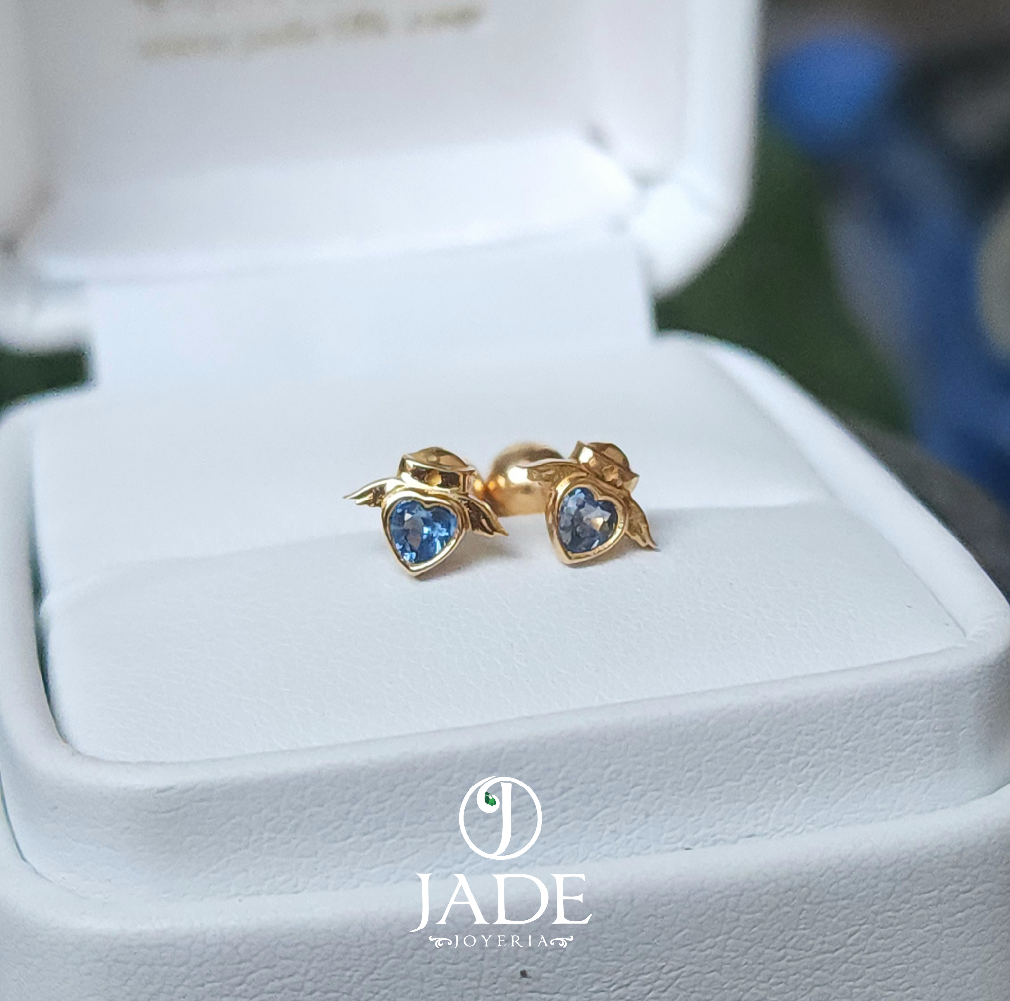 Aretes "Corazón de enfermera"