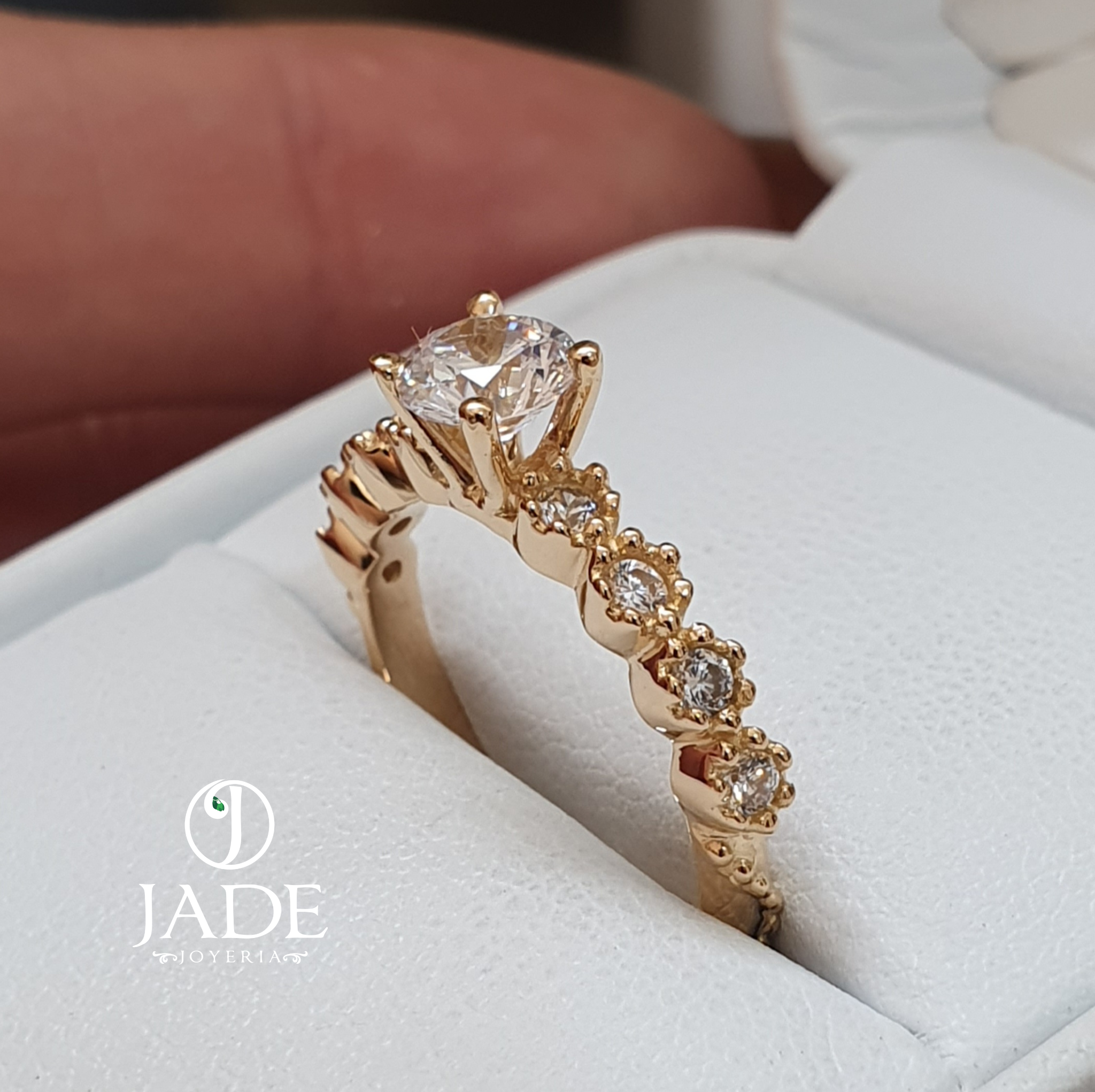 Anillo de compromiso Lia