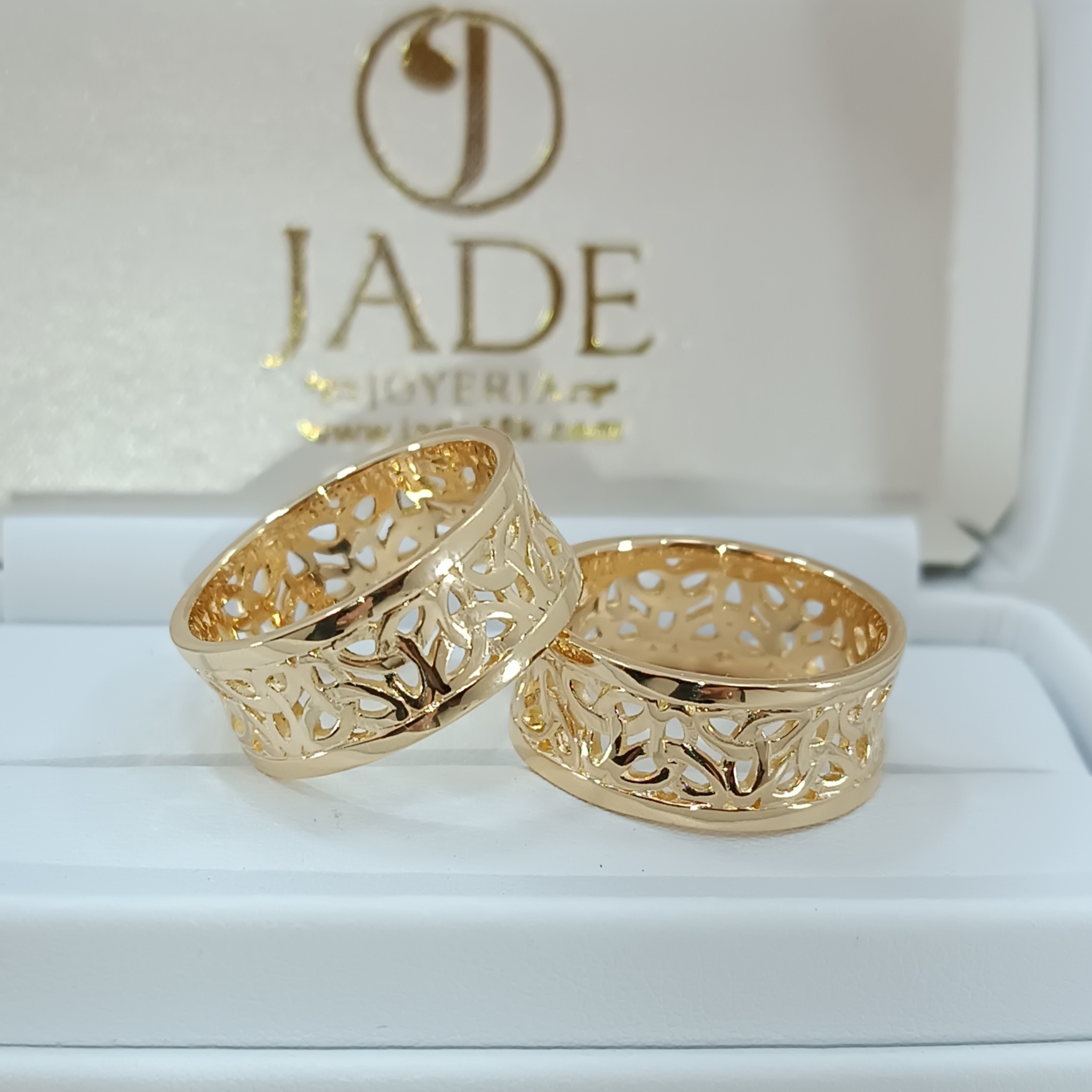 Aros Elena de matrimonio